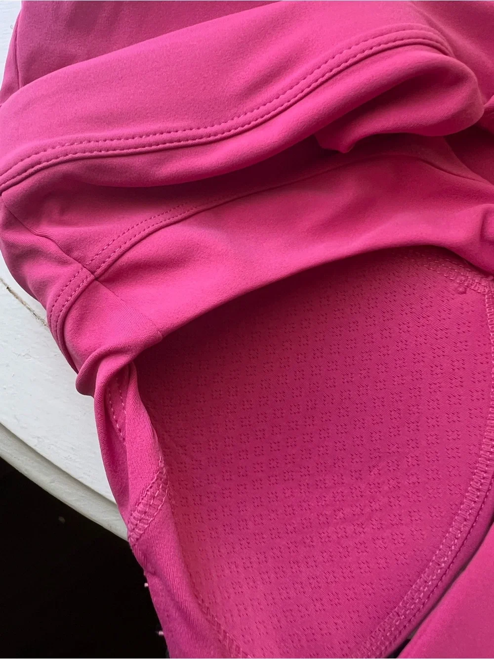 ALO Yoga Hot Pink Scoop Neck Crop Sports Bra